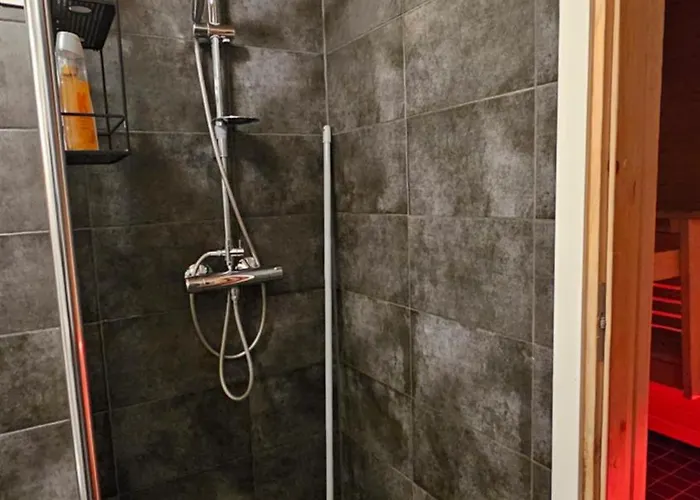 Villa Cozy With Sauna And Kota